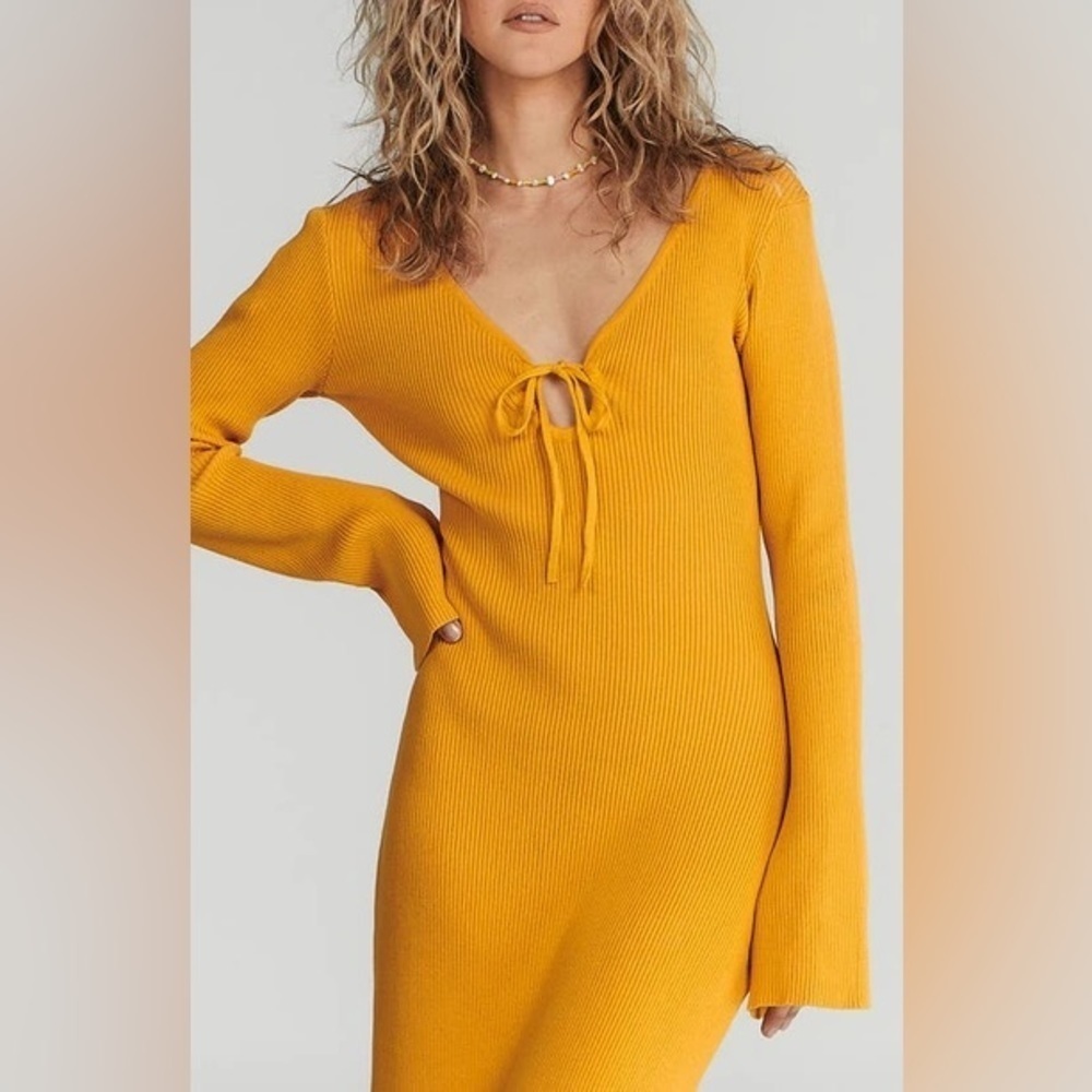 Charlie Holiday Mahalia Knit Dress Golden Size Small NWT - Picture 2 of 5